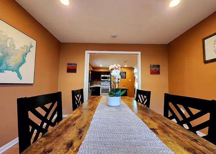 Modern 2 Beds Close Downtown * Evanston