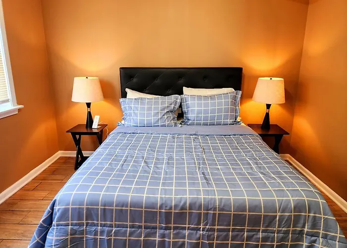 Modern 2 Beds Close Downtown Evanston